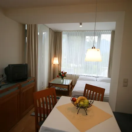 Tritscher 4*